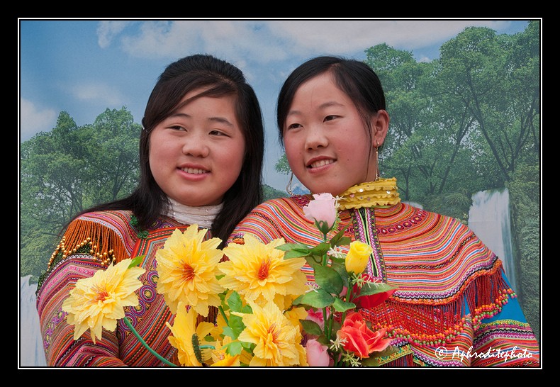 24 Hmong's portraits